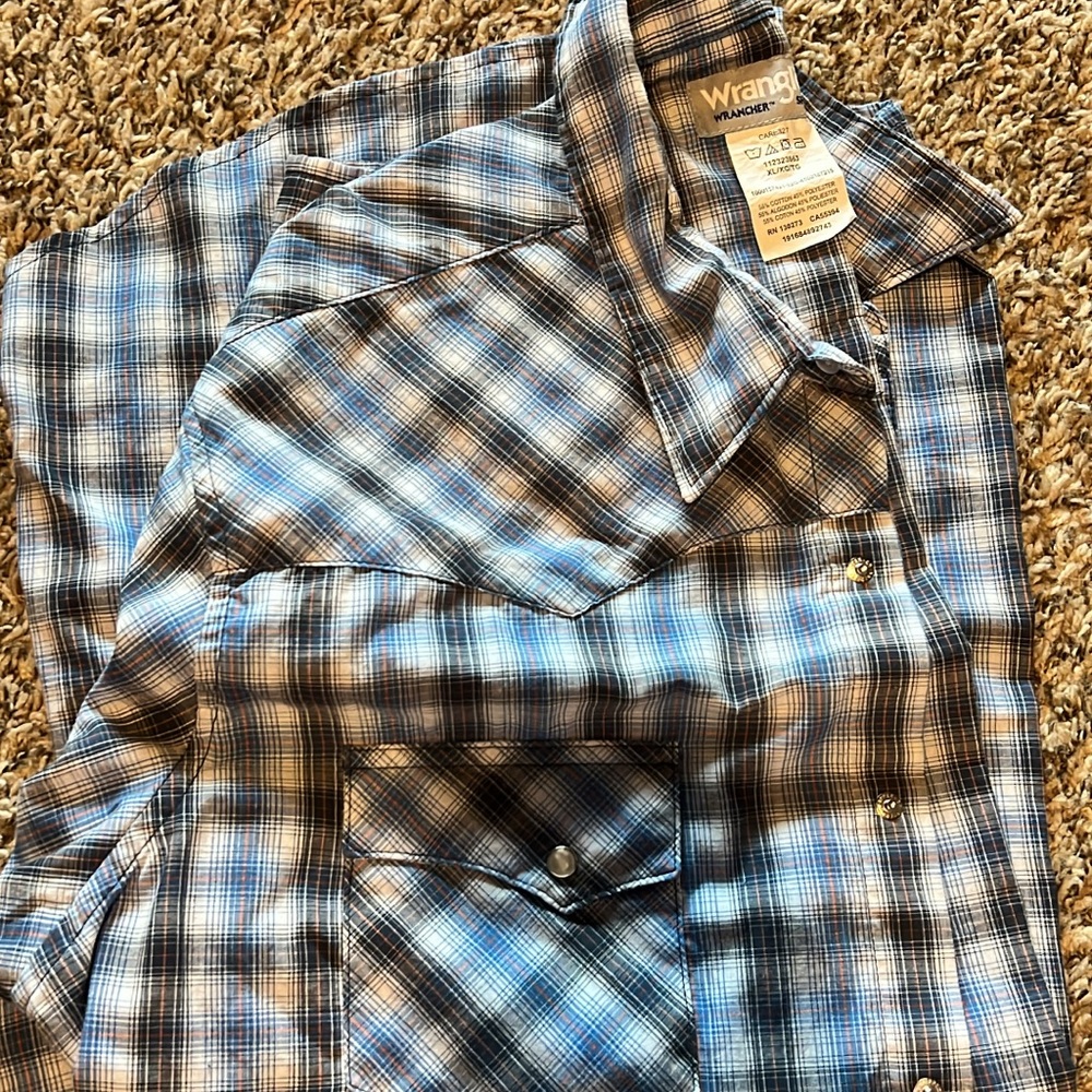 Wrangler pearl snap